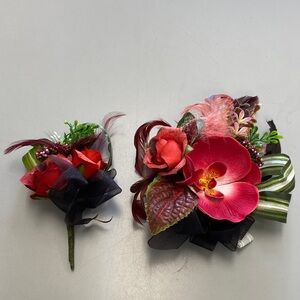 Elegant Floral Corsage and Boutonniere Set